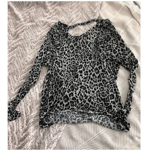 Express Open-Back Cheetah Top - Picture 4 of 4